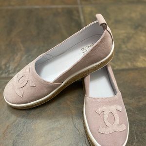 Brand new genuine suede flats, 8.5